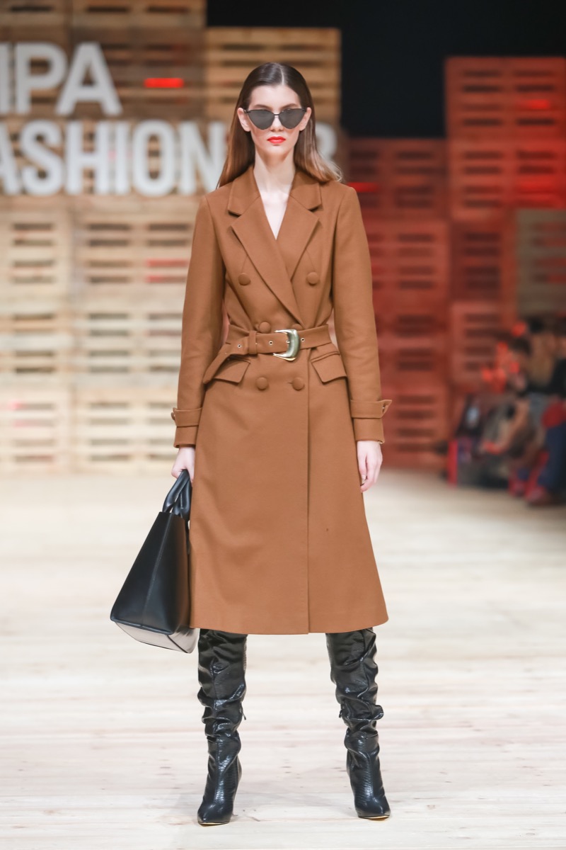model-belted-coat