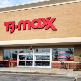 A TJ Maxx Storefront {Save Money on Shoes}