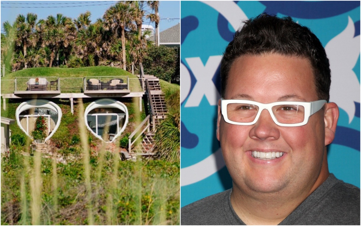 Florida dune house is covered in moss and has white frames that look like Graham Elliot's glasses, celebrities who look like houses