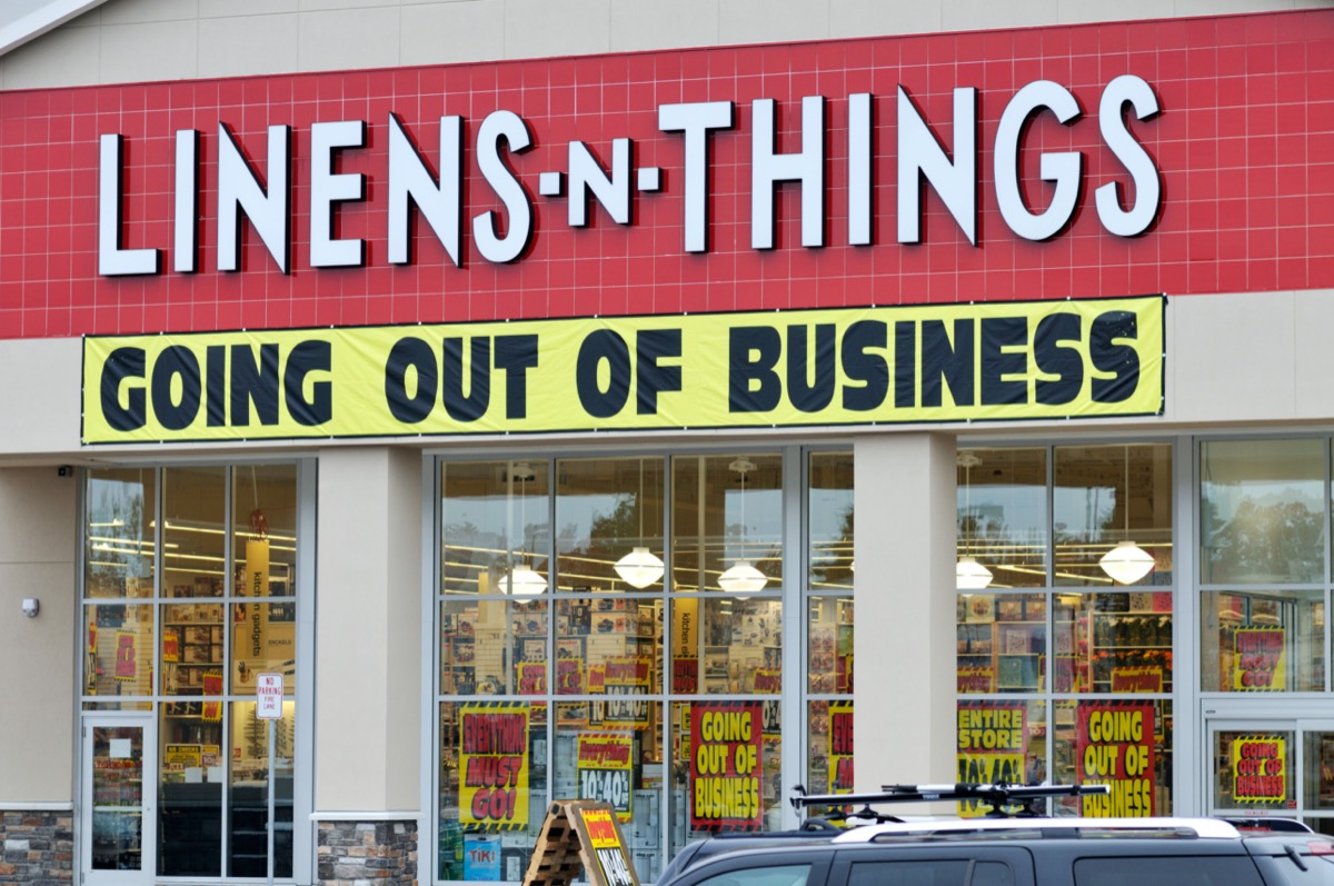 Exterior of Linens n Things retail store going out of business bankruptcy sale.