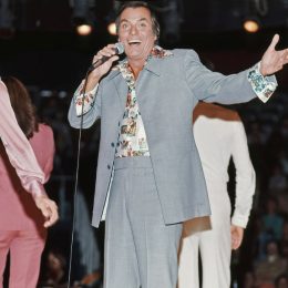 BTK8R7 Peter Marshall, 1975, Millrun Playhouse Theater in the Round, Niles, Illinois.