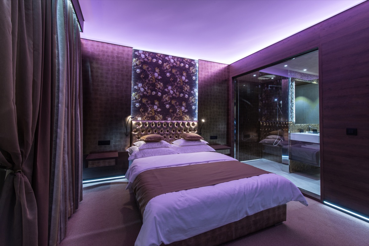 Спальни в стиле Модерн фиолетовые