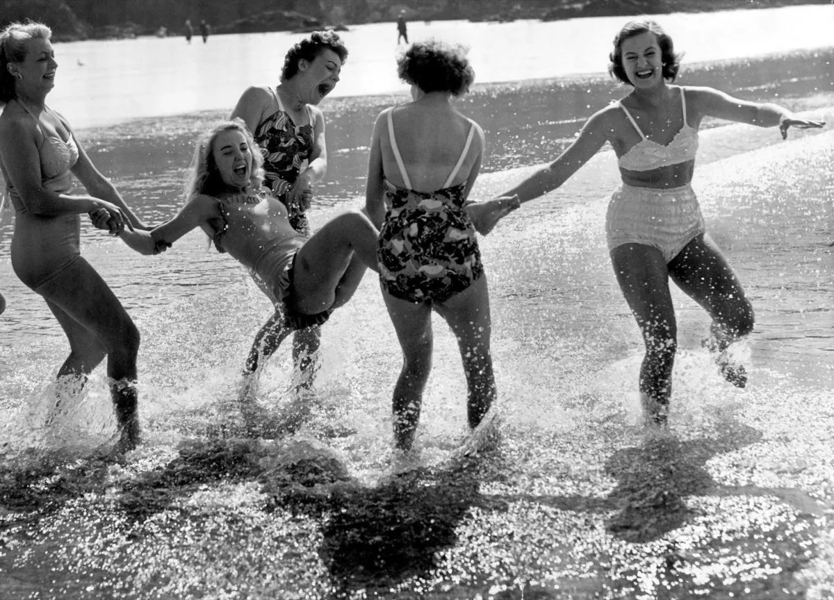 Vacation in the 1950s at the Beach