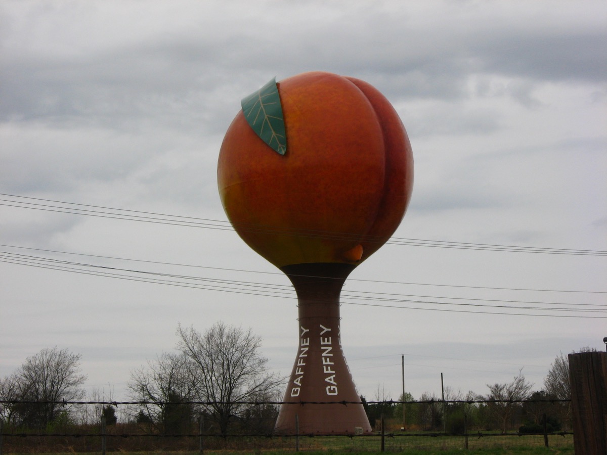 gaffney peach statue south carolina, iconic state photos