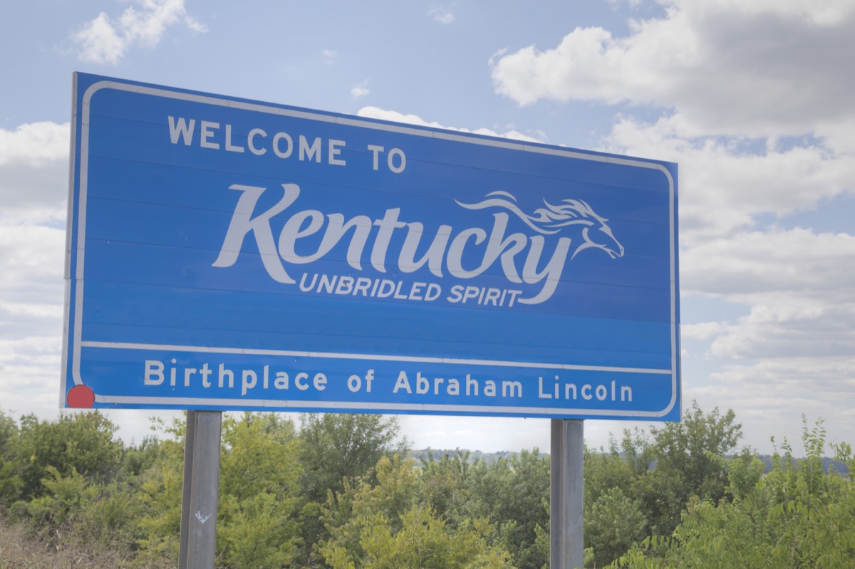 kentucky state welcome sign