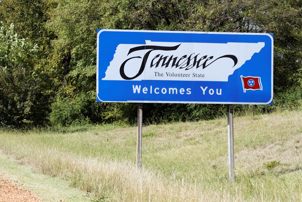 tennessee state welcome sign