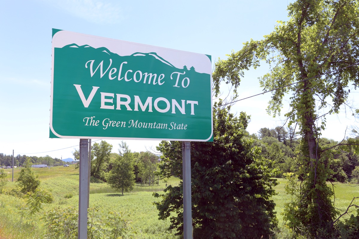 vermont state welcome sign