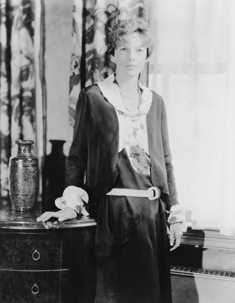 1930 portrait of amelia earhart conspiracy theories about amelia earhart