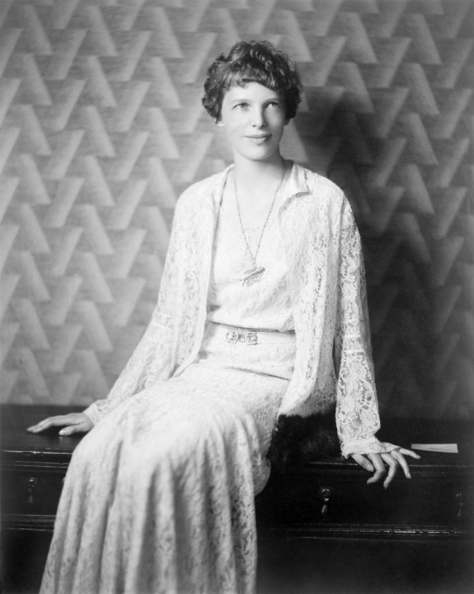 1932 portrait of amelia earhart conspiracy theories about amelia earhart
