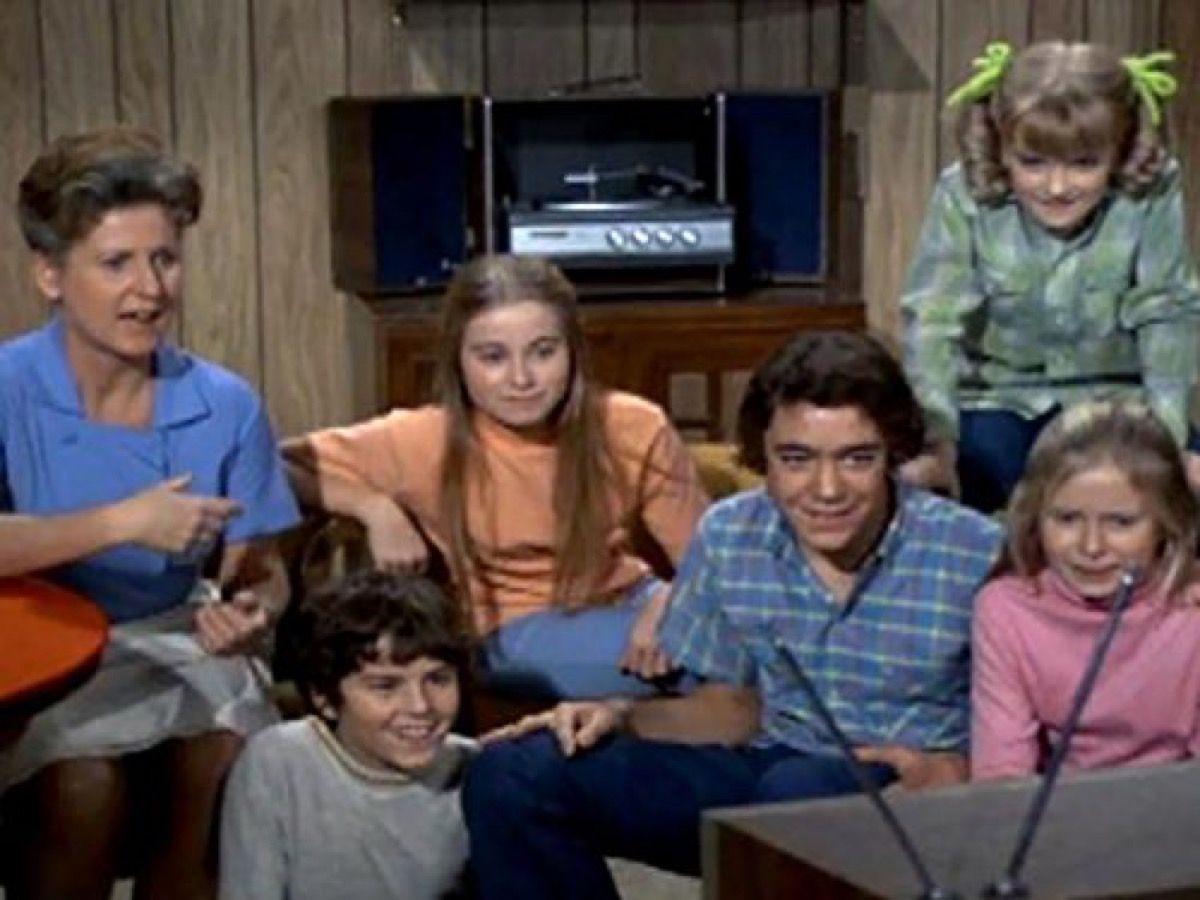 13 Classic TV Shows the Whole Family Will Love Best Life