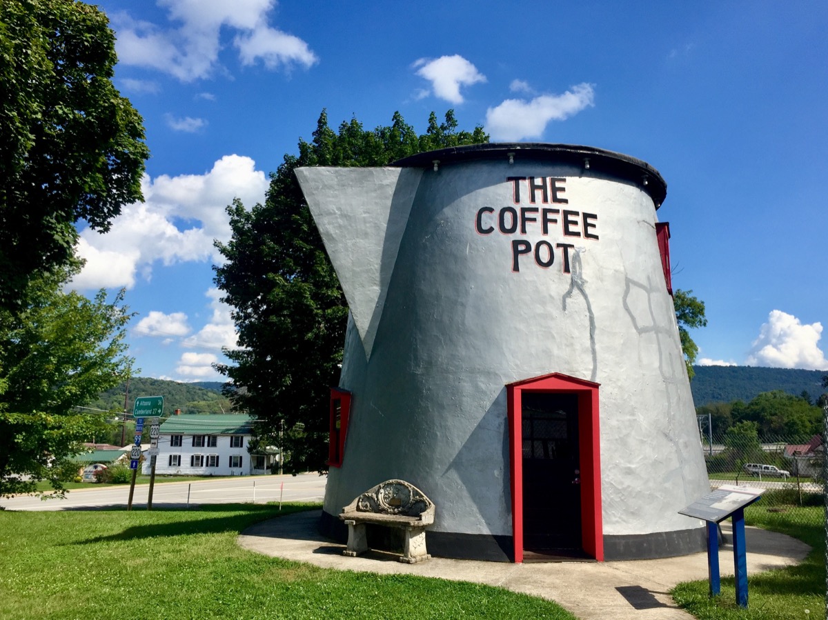 coffee pot building koontz Pennsylvania, weird state landmarks