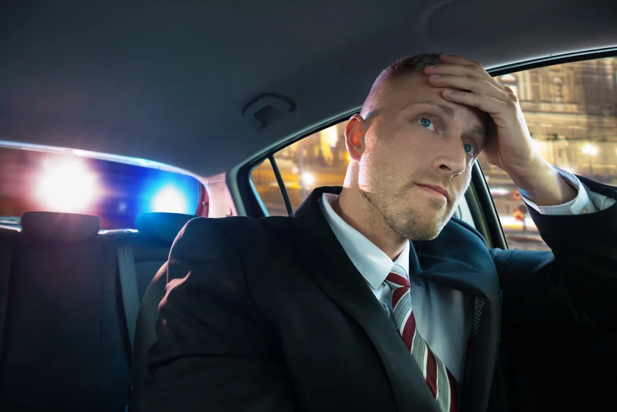 man getting pulled over by police things you should never do when getting pulled over