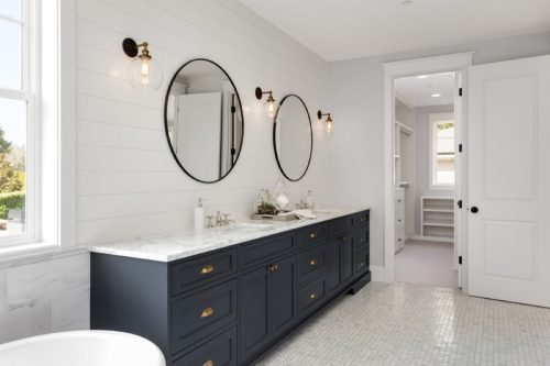 white bathroom, interior design mistakes