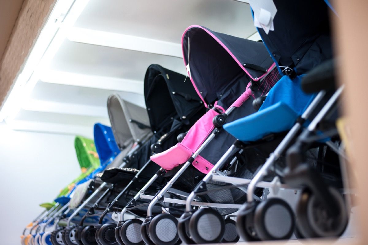 strollers i butikken, måder forældre har ændret sig.