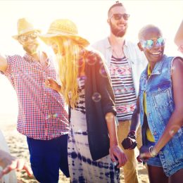 friends hanging out outside in the summer, summer party essentials