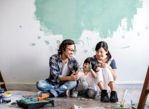 family painting wall in living room, diy hacks