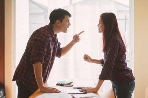 man yelling at woman, things you should never say to your spouse