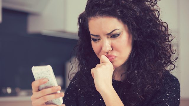 woman questions whether or not she's willing to go out of her way for her Tinder date