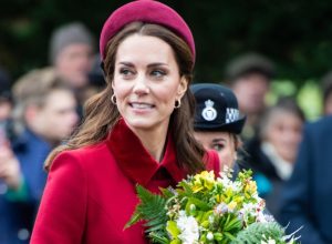 Kate Middleton wears headband