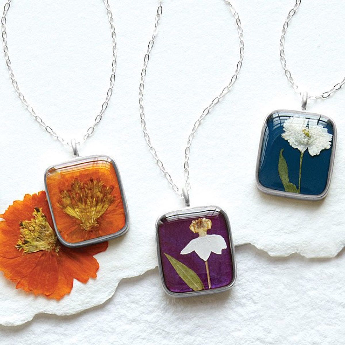 pressed flower necklace, best friend gifts