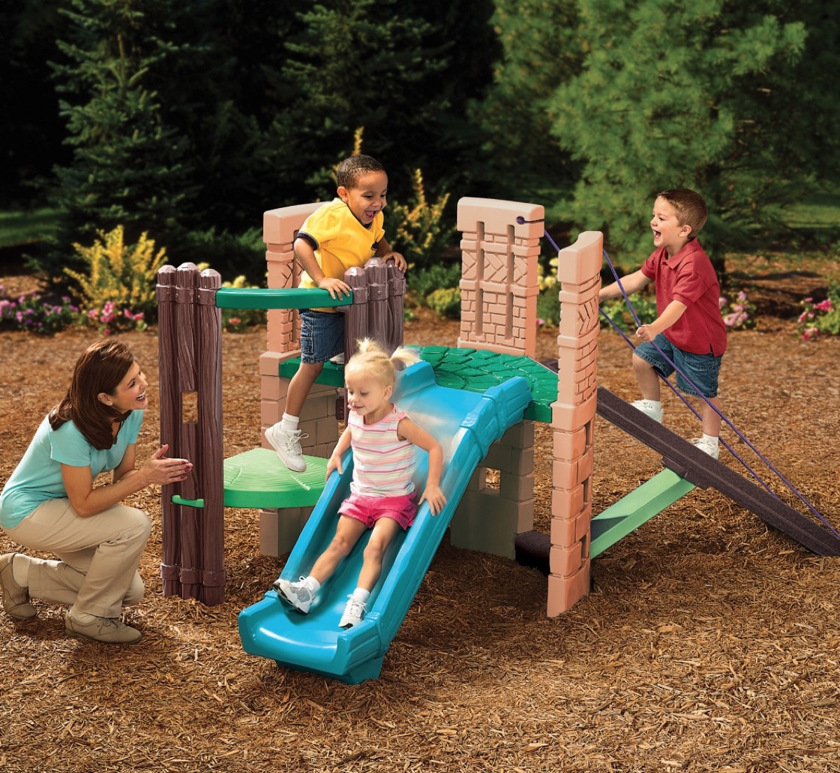 castle themed outdoor playset with slide, best outdoor toys for toddlers