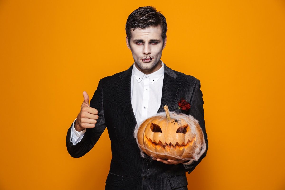 Simple halloween costumes on sale for men