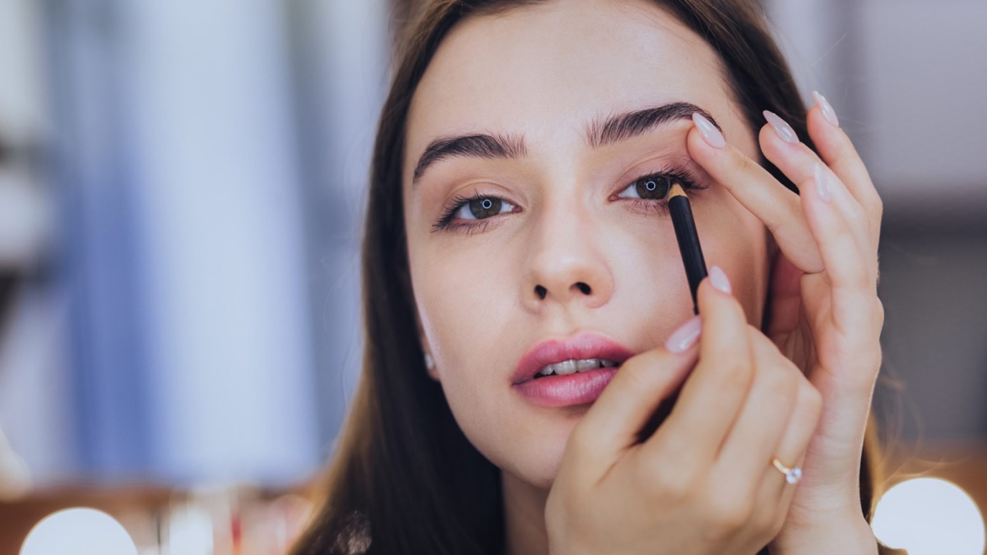Best Drugstore Eyeliners 15 Makeup Artist Approved Picks For 2019 Bl