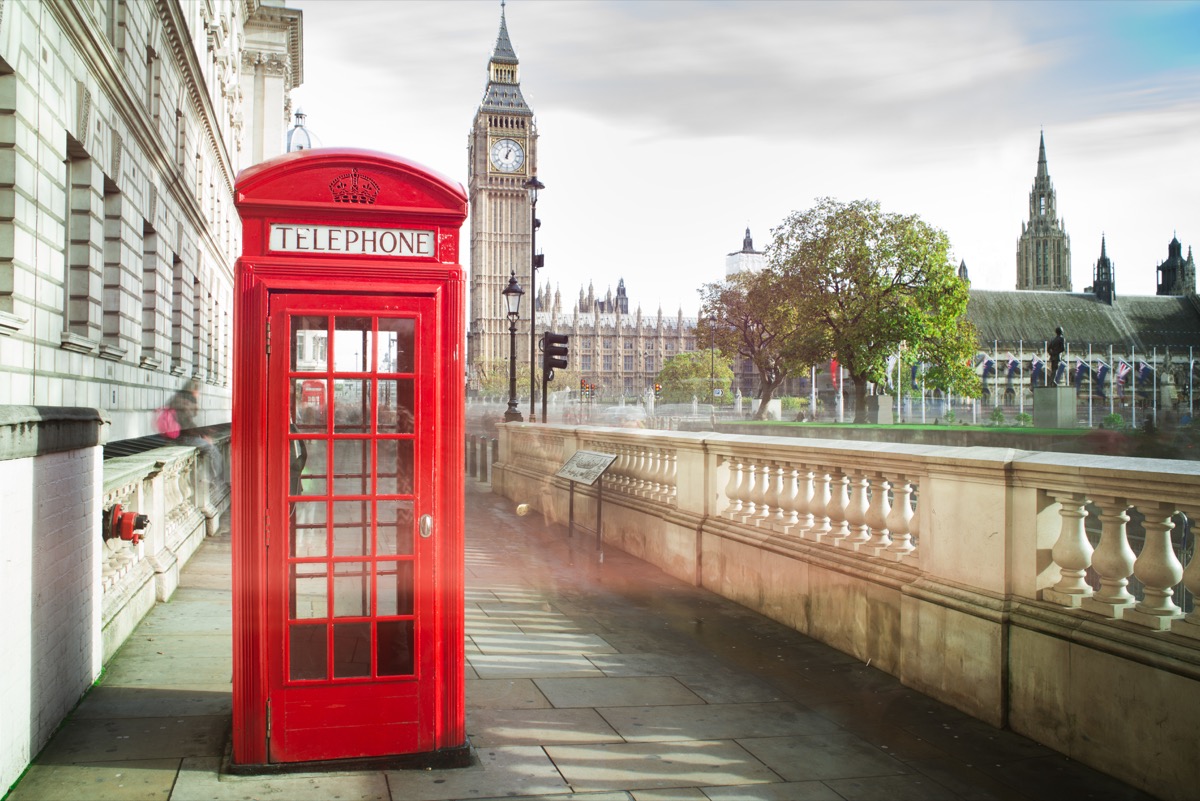 phone booth in london with big ben