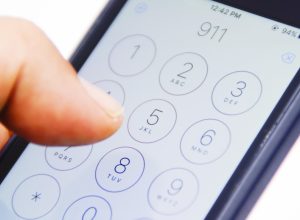 Dialing 911 on smartphone