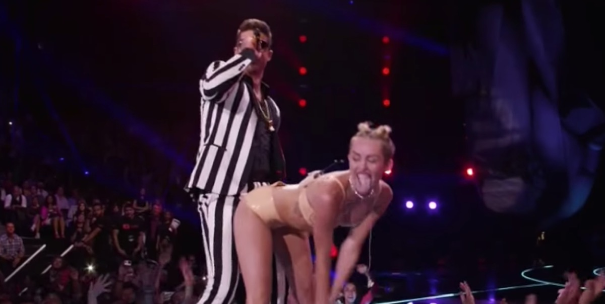 Miley Cyrus and Robin Thicke We Can't Stop VMA performance- most memorable vma performances
