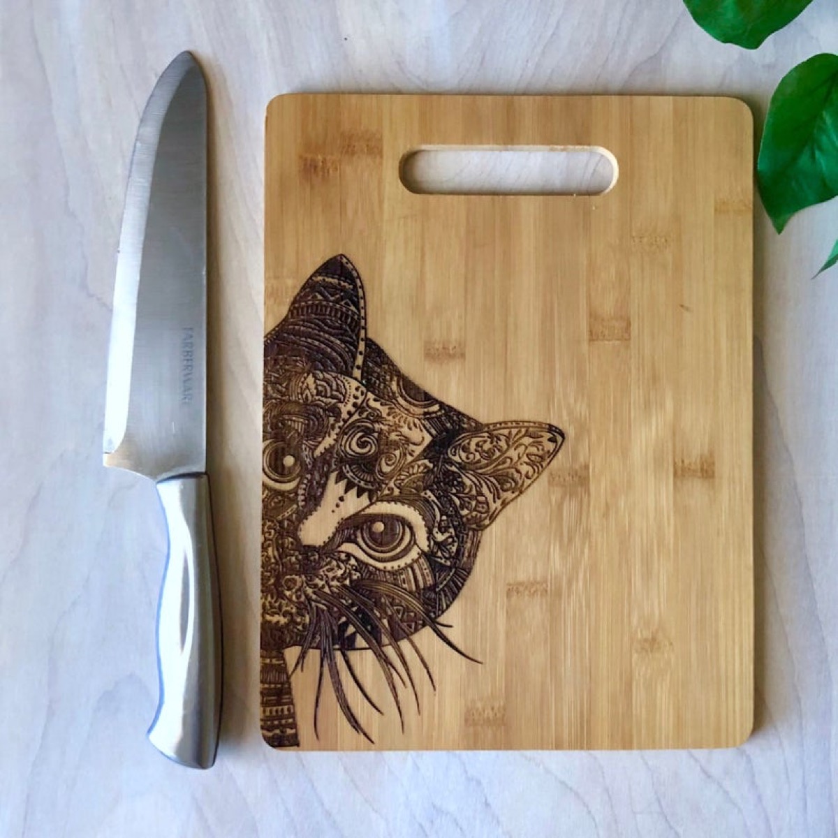 cutting board with cat etched into it, cat gifts