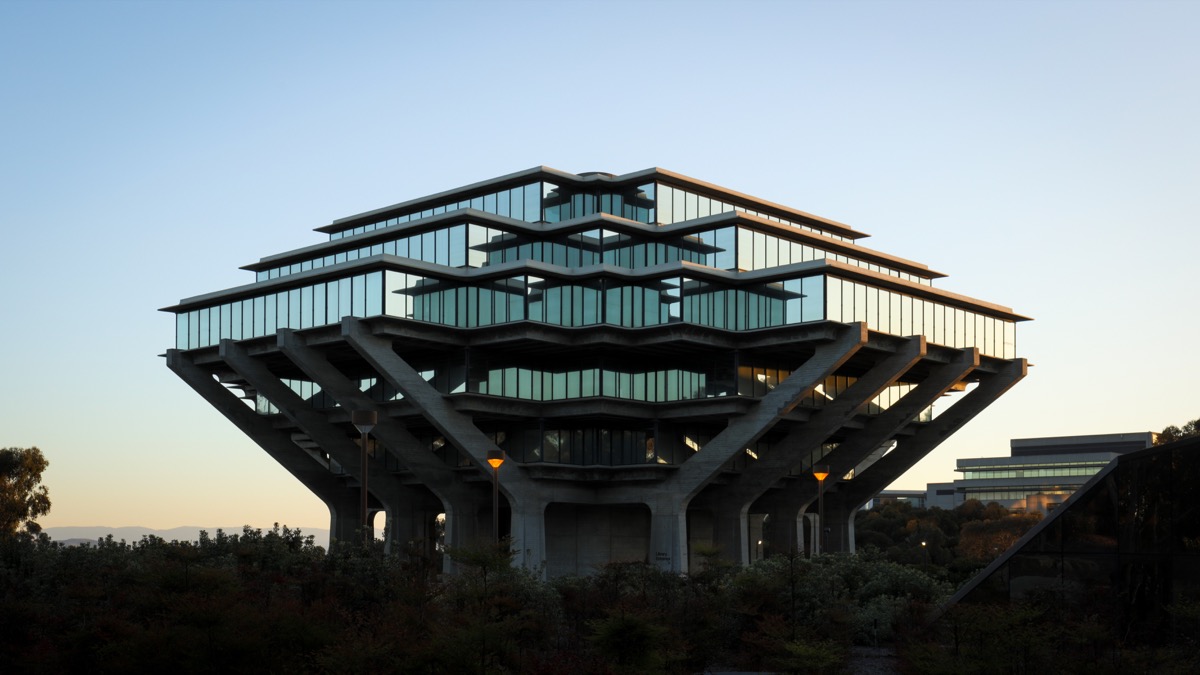 geisel library at the university of california san diego, beautiful libraries