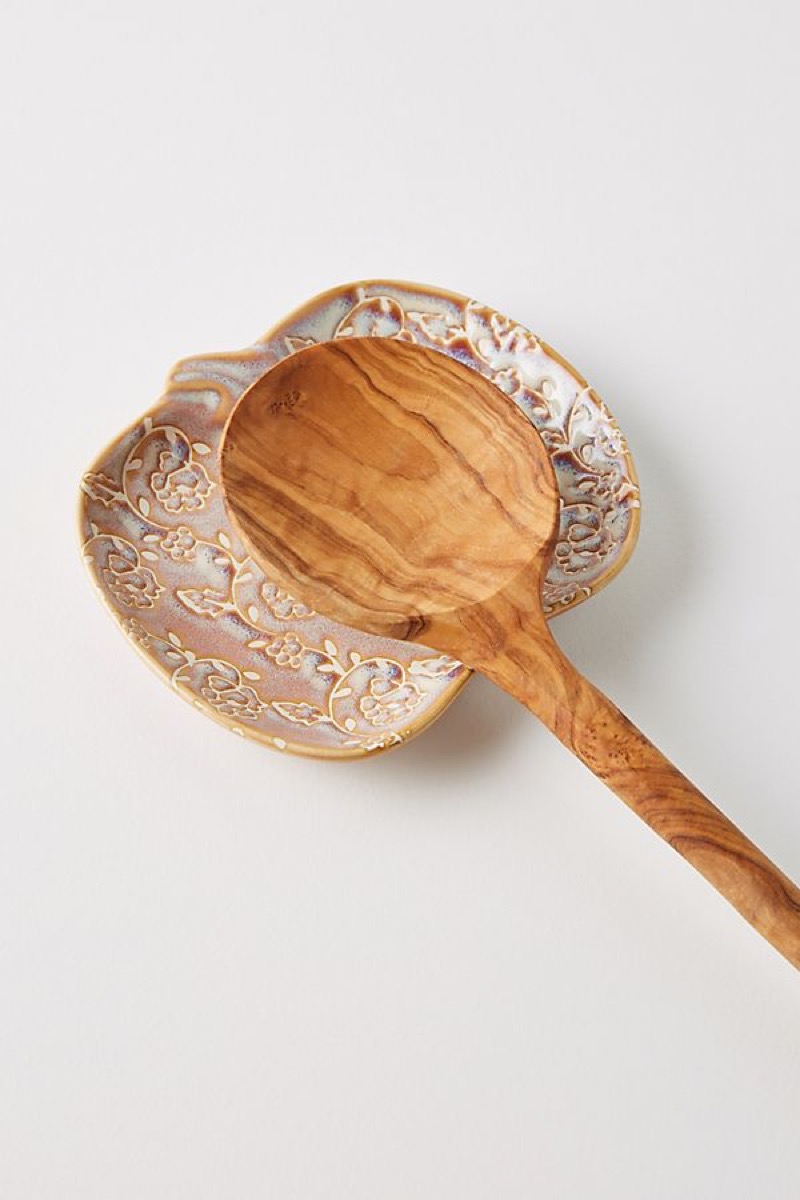 pumpkin-shaped spoon rest with wooden spoon, fall home decor