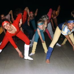 women wearinmg spandex dancing in the 1980s
