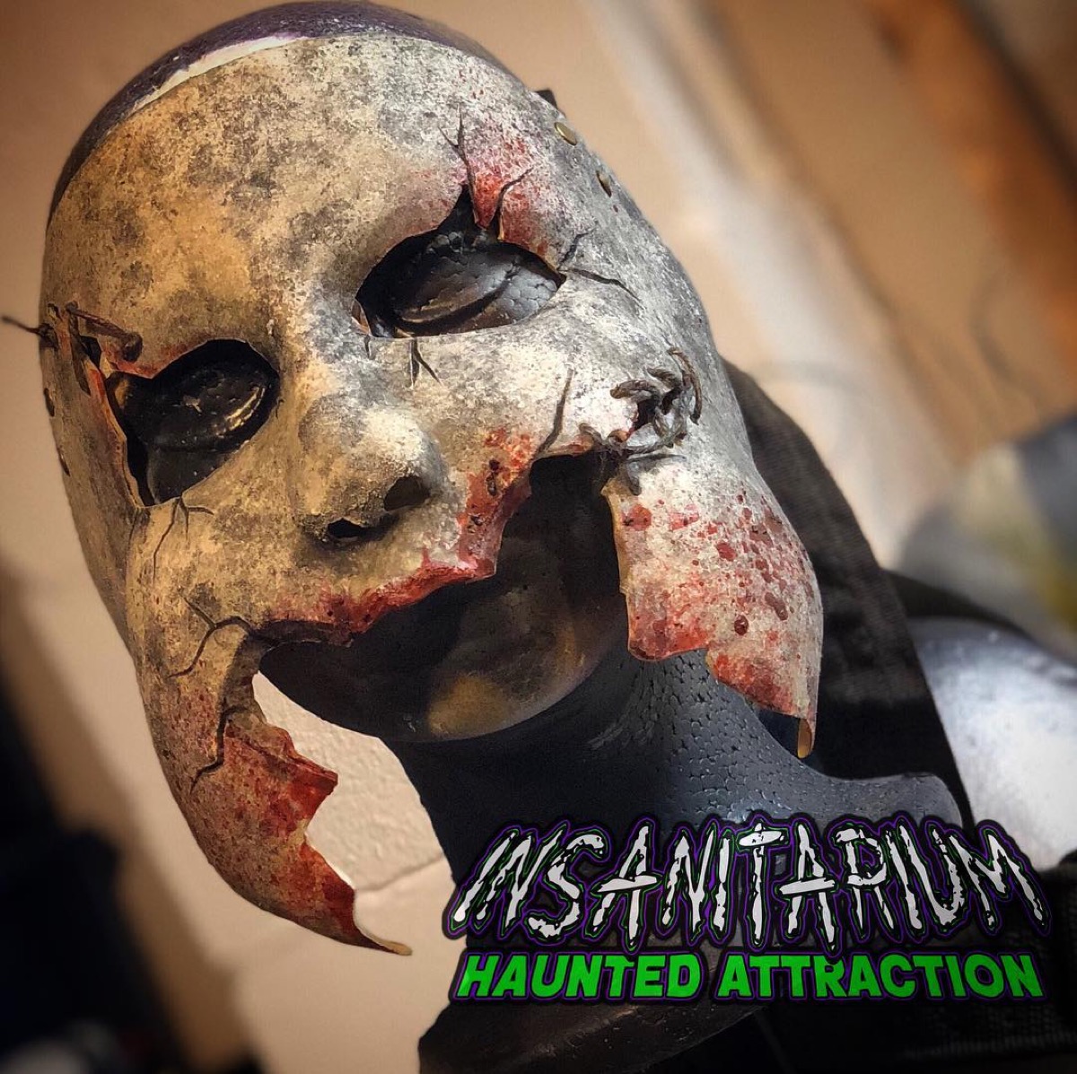 Insanitarium Haunted Attraction Photo