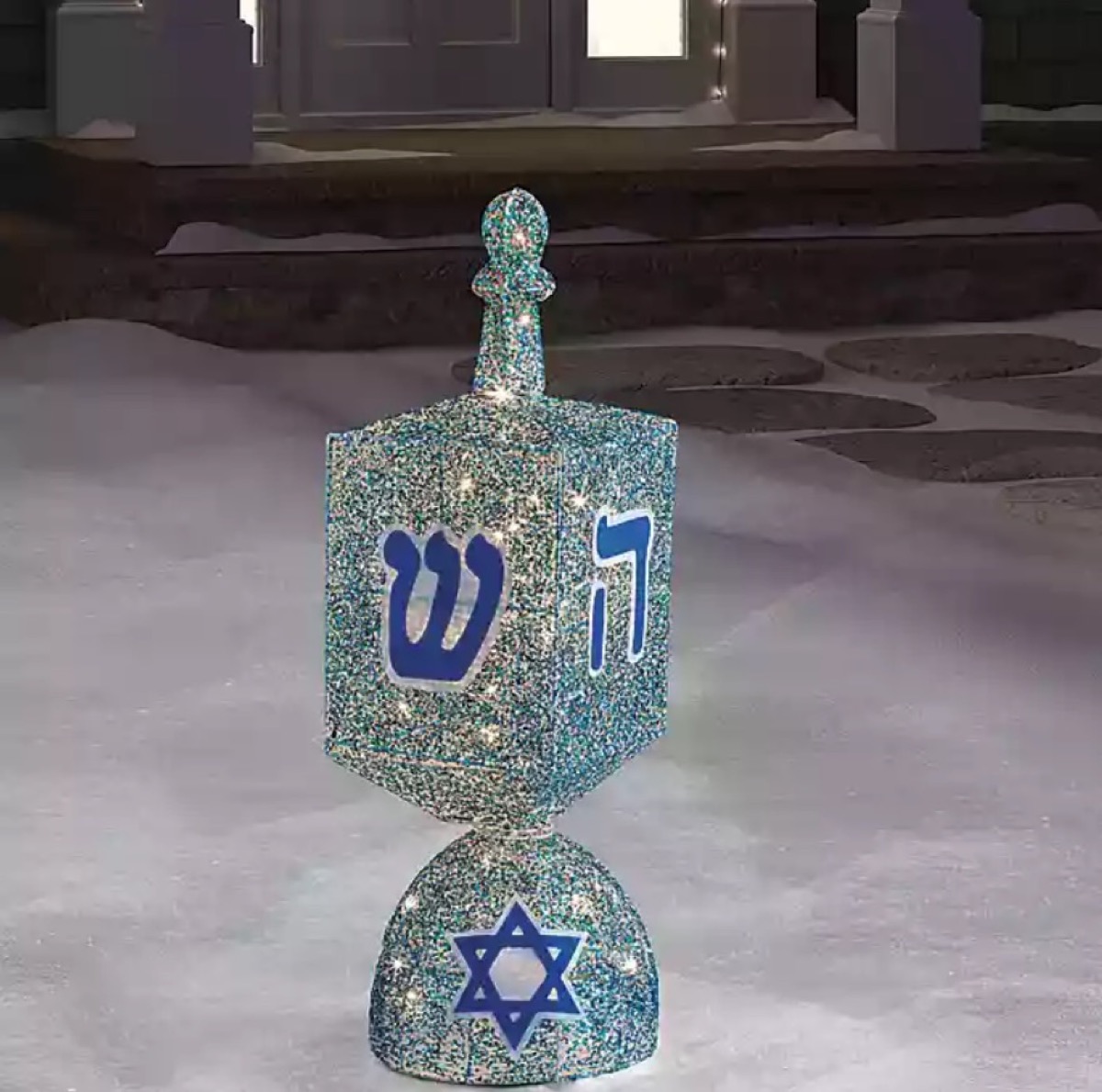 20 Adorable Hanukkah Decorations That Will Make Your Home So Festive