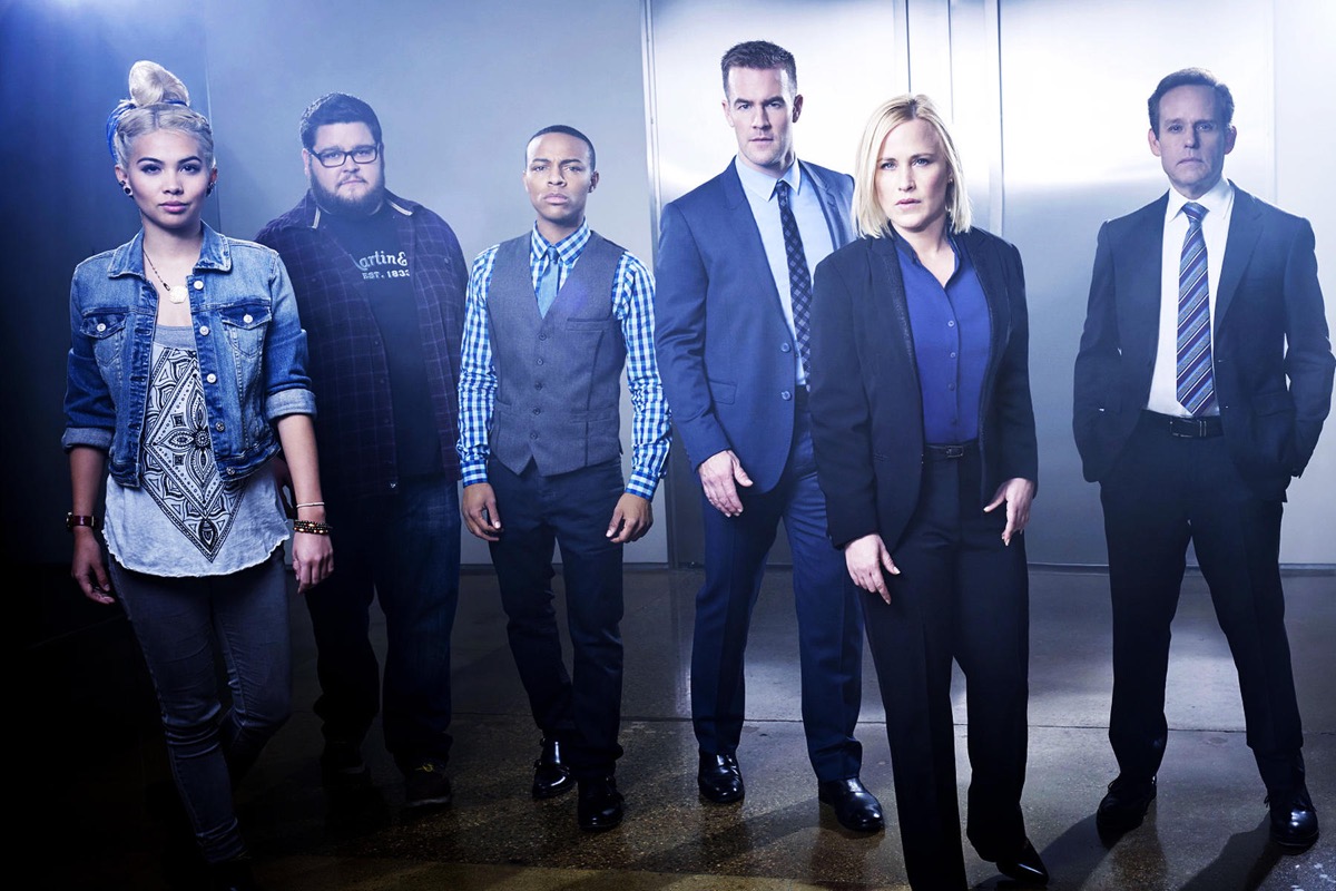 patricia arquette, james van der beek, and four other actors in front of blue background with the words "csi cyber" in white