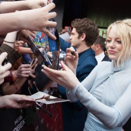 emma stone signing autographs for fans