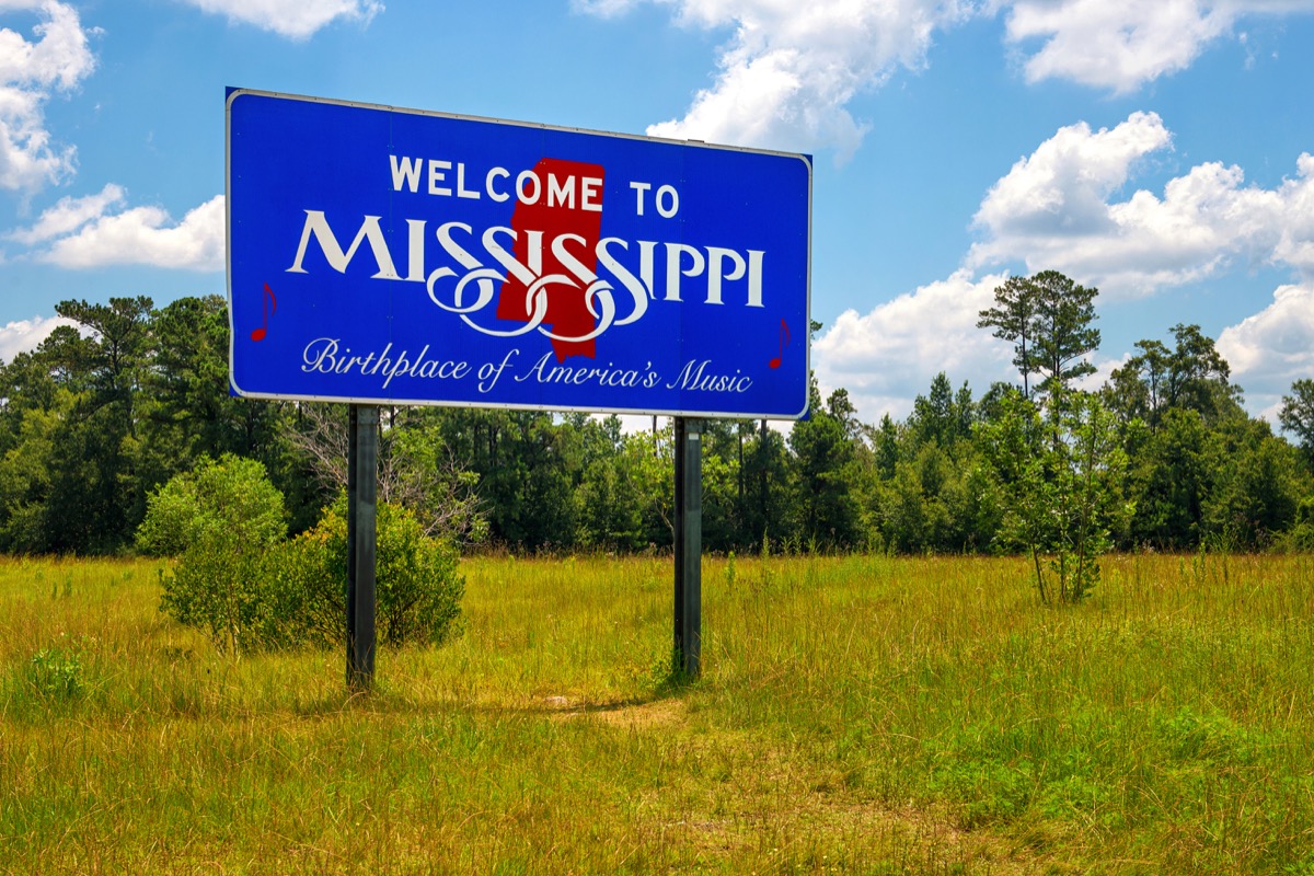 welcome to mississipi sign