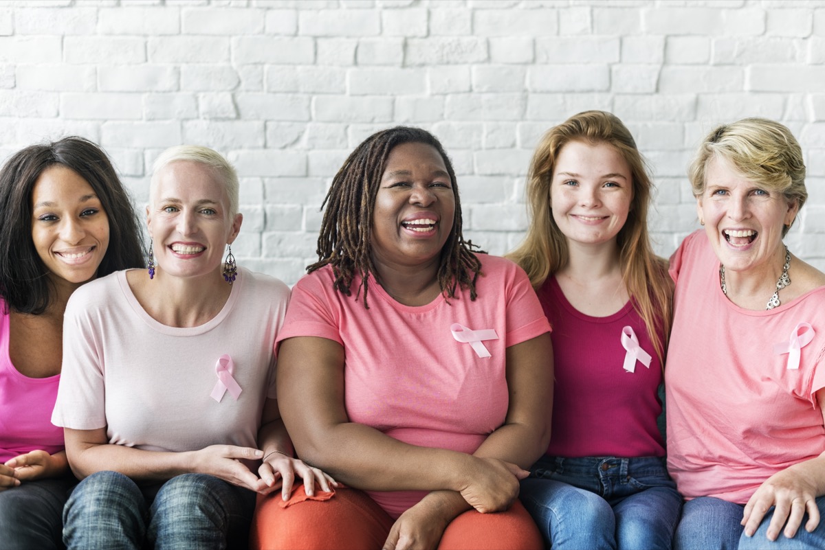 Frauen-Brustkrebs-Wohltätigkeitsunterstützung