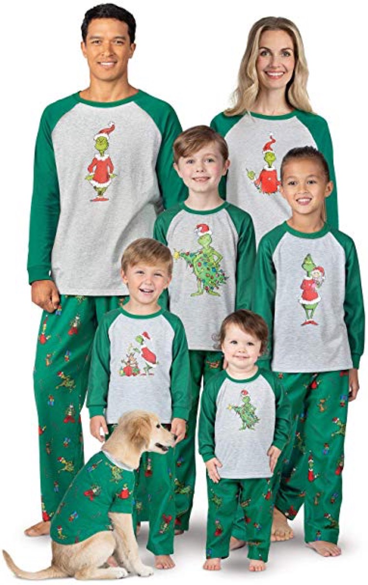 white family in grinch pajamas