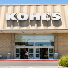 kohl's store entrance