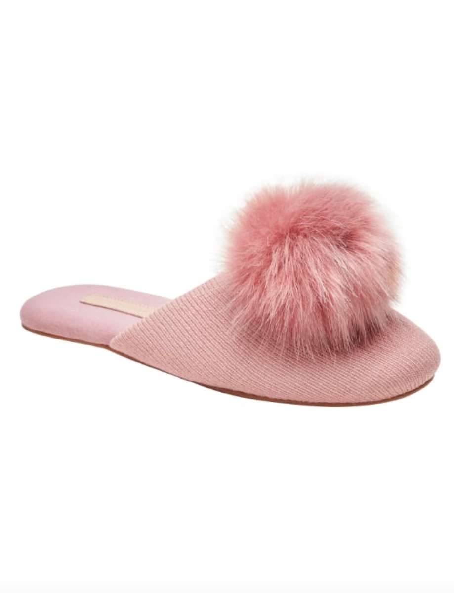 Pink cashmere slippers with pom pom
