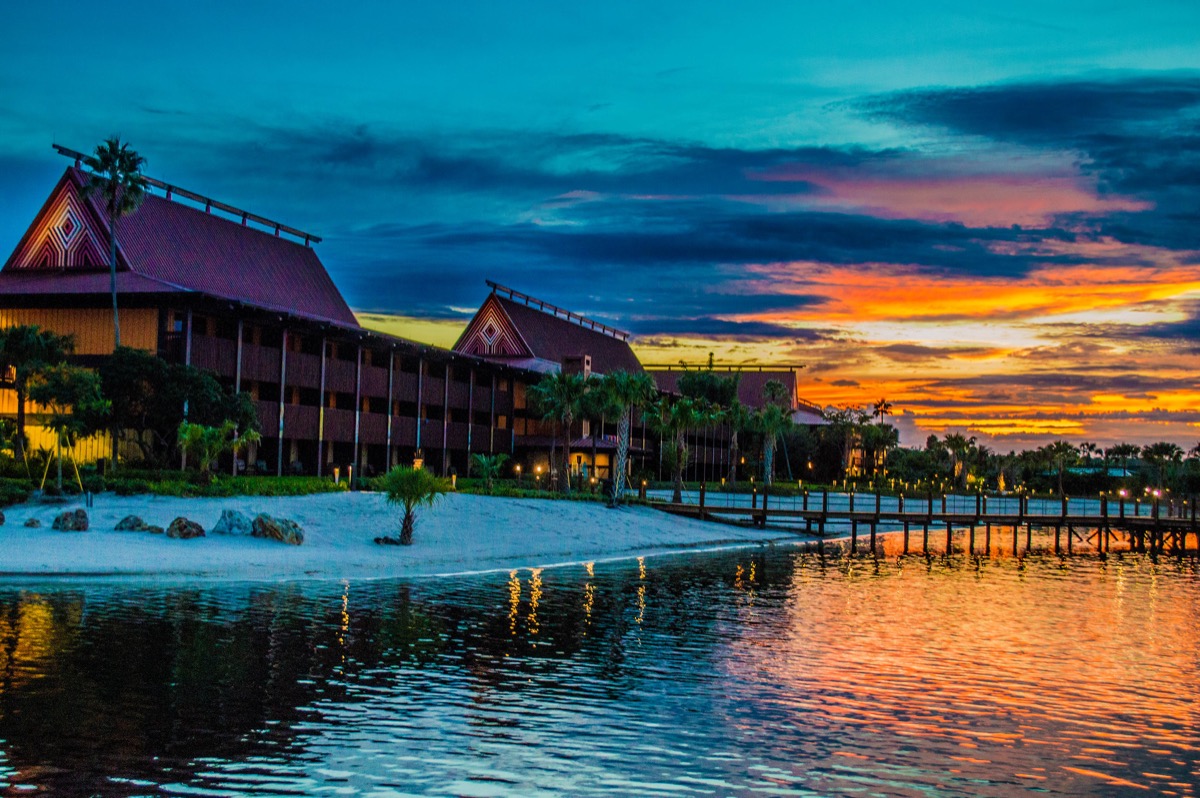 sunset at the disney polynesian village resort