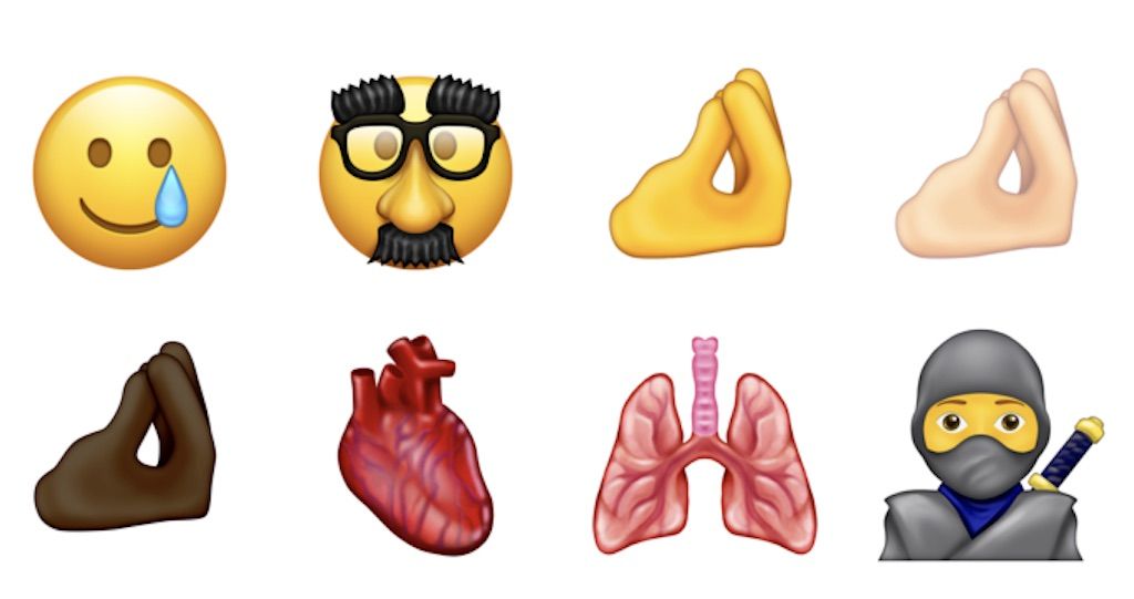 The "Chef's Kiss" Emoji Is One of the New Emojis for 2020.