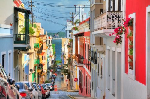 цветни къщи с апартаменти в Сан Хуан Пуерто Рико