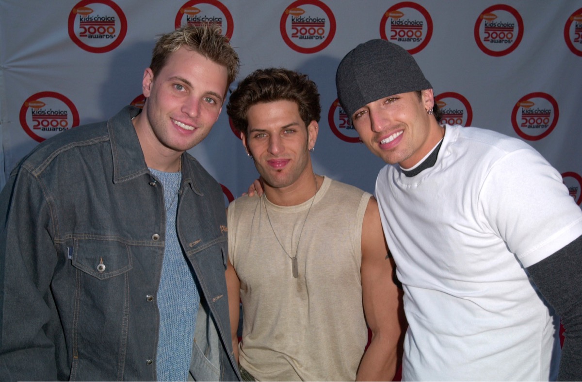 the band LFO posing on the red carpet