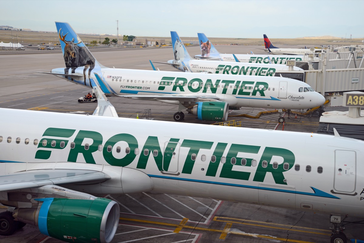 frontier airline planes