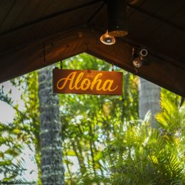 aloha Hawaii sign on top of a building
