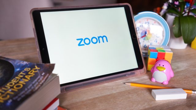Zoom on a tablet